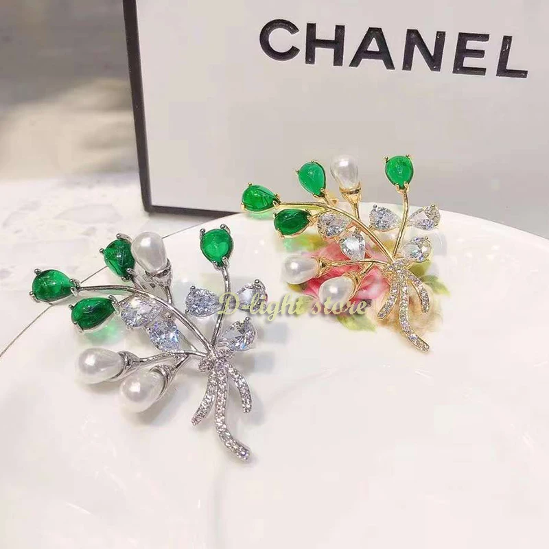 Light Luxury Zircon Brooch Lady Elegant Green Crystal Pearl Suit Sweater  Jacket Accessories Banquet Party Jewelry Exquisite Gift