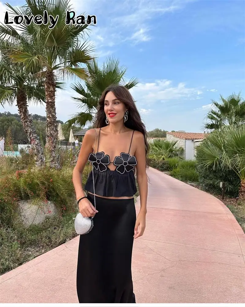 Top corto elegante con estampado floral negro a la moda para mujer, camisola Y2K con tirantes y espalda descubierta, ropa de calle elegante y sexy sin mangas para mujer
