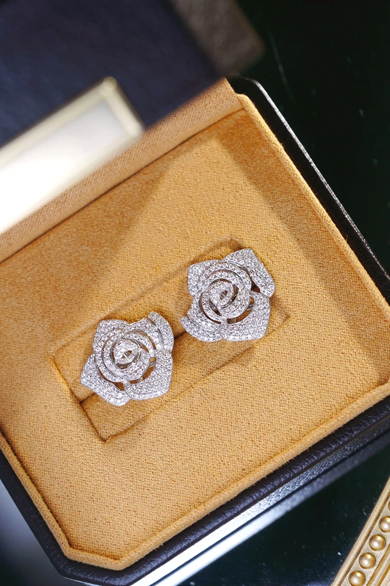 Metal: 18K White Gold Real Diamond Rose Earrings