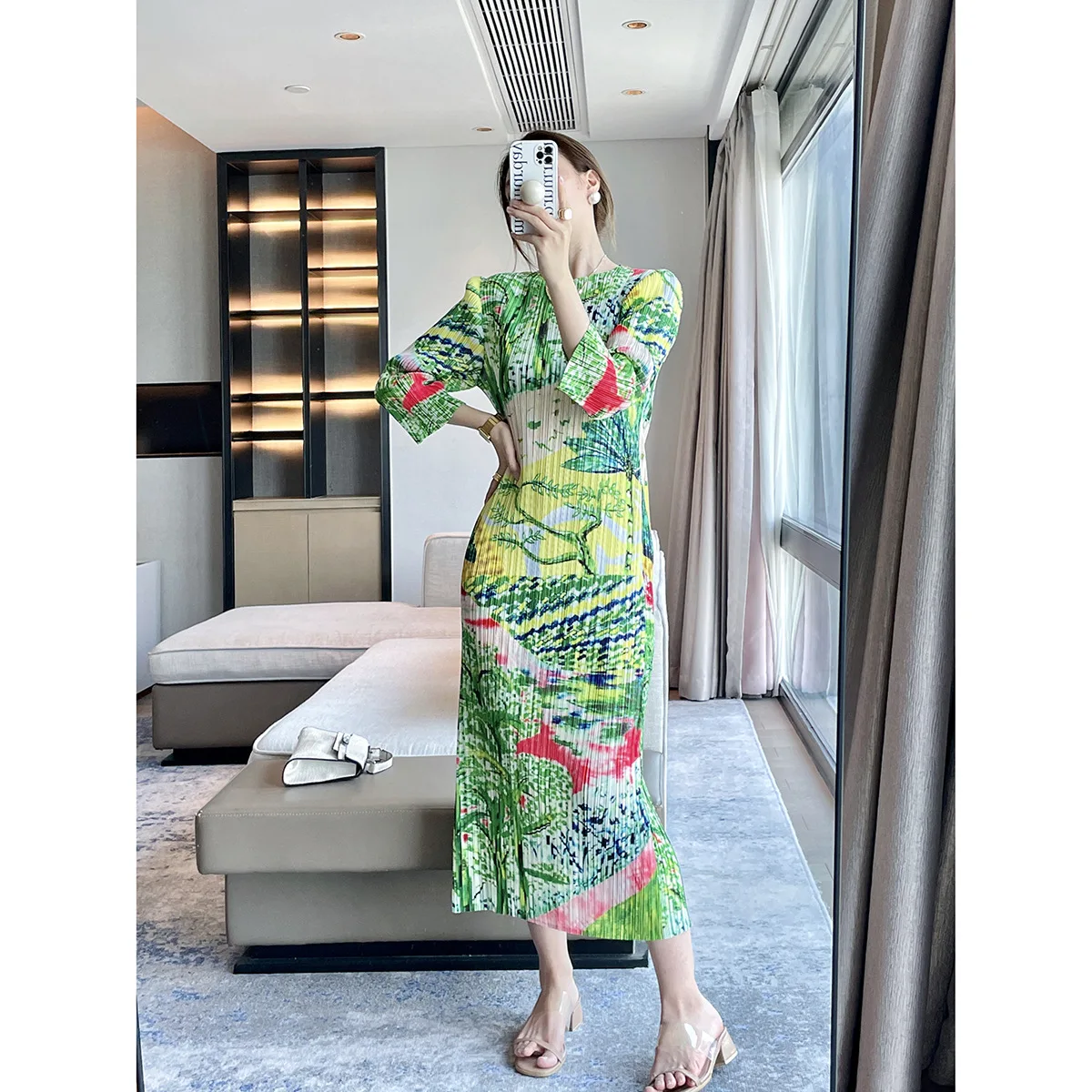 

2023 Fashion autumn new print elegant pleated dress