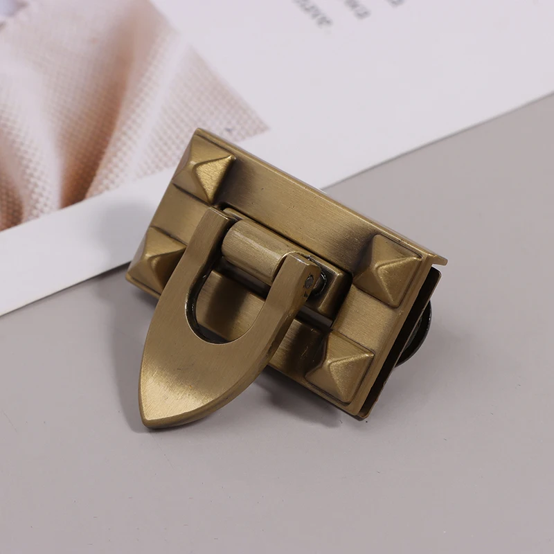 1Pc 4CM Metal Turn Twist Lock Buckles For DIY Women Handbag Bag Purse Hardware Closure Clasp Bags Parts Accessories