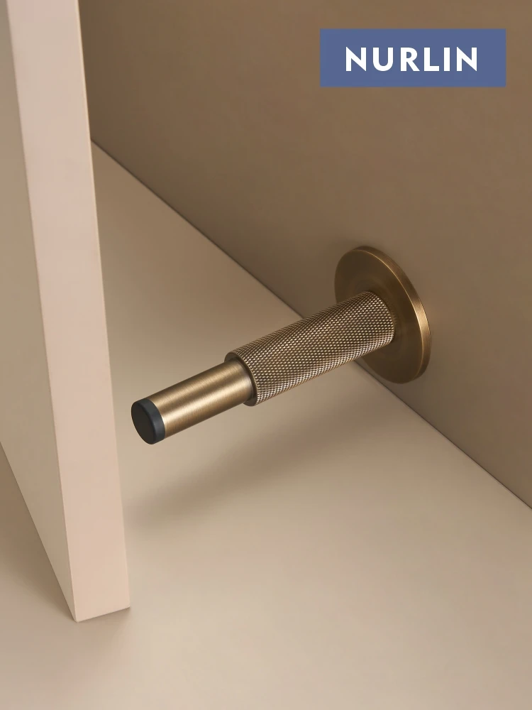 ตัวกันกระแทกประตูทองเหลืองแบบมีลาย Nurlin สำหรับประตูห้องน้ำ ตัวกันประตูแบบติดผนังหรือพื้น ทนทาน ตัวจับประตูแบบกันกระแทก สีทองเหลืองโบราณ 1