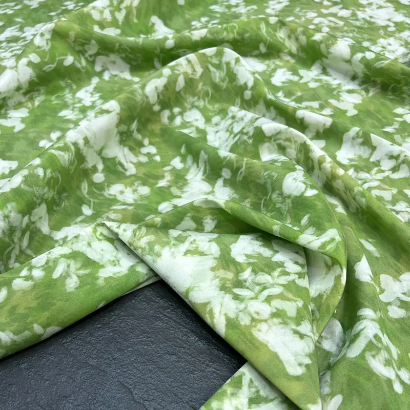 

Design Digital Printing Elastic Silk Satin Fabric 22