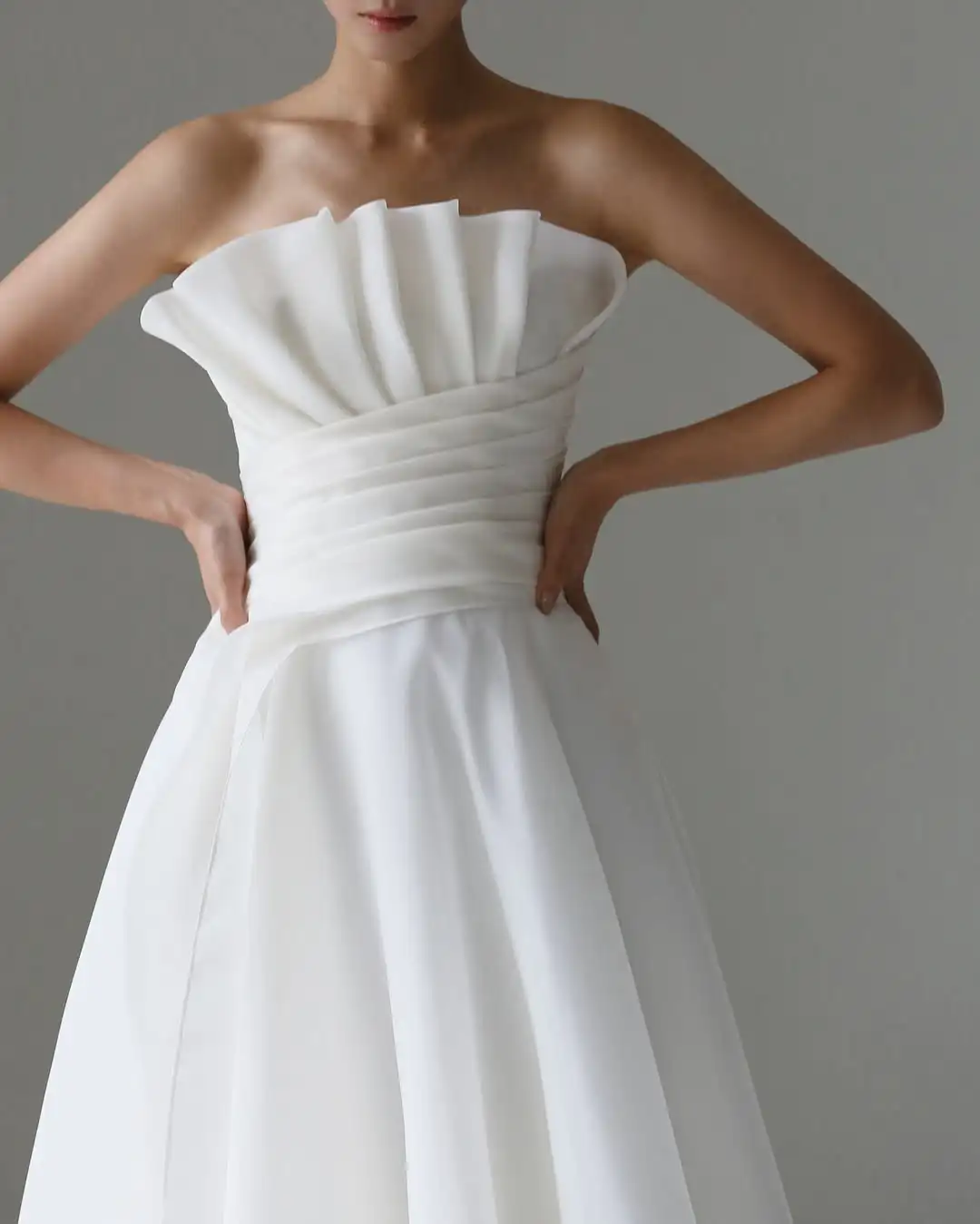 MD Simple A-line Scalloped Wedding Dress Sleeveless Korea Photoshoot Pleat Floor-Length Bridal Gown Corset Customized 웨딩드레스 2025 3
