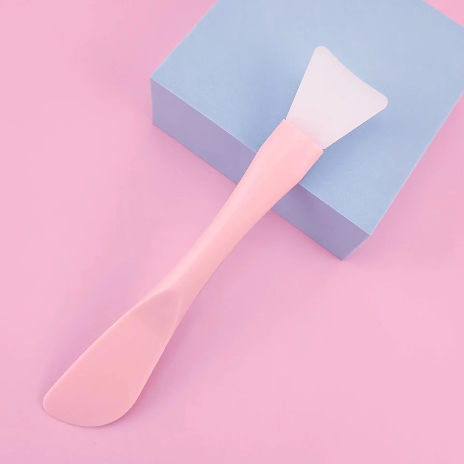 Silicone Dual-Use Facial Mask and Scraper Beauty Tool