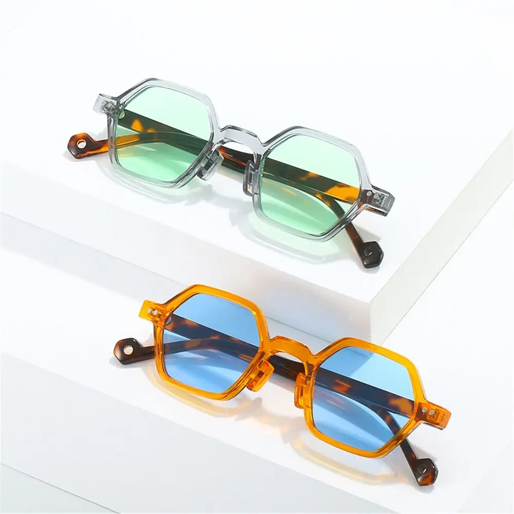 

New Vintage Polygon Square Sunglasses Fashion Hexagon Clear Ocean Lens Shades Rivets Sun Glasses UV Protection For Women Men