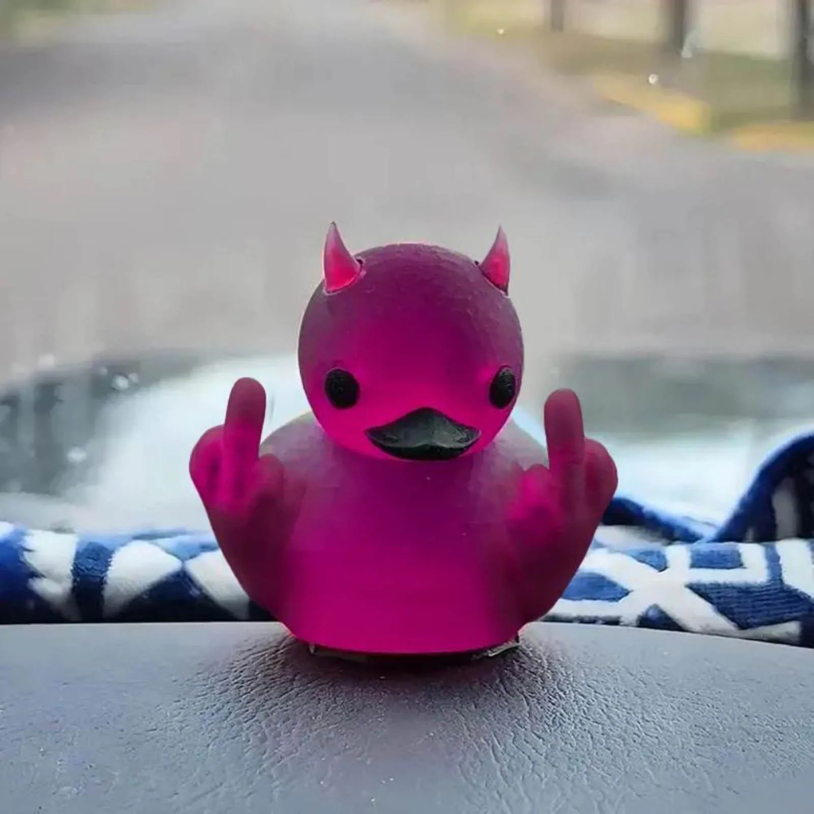 Devil Middle Finger Duck Desktop Auto Decoration Ducks for Bedroom Shelf Table Car Interior Decor Accessories 3