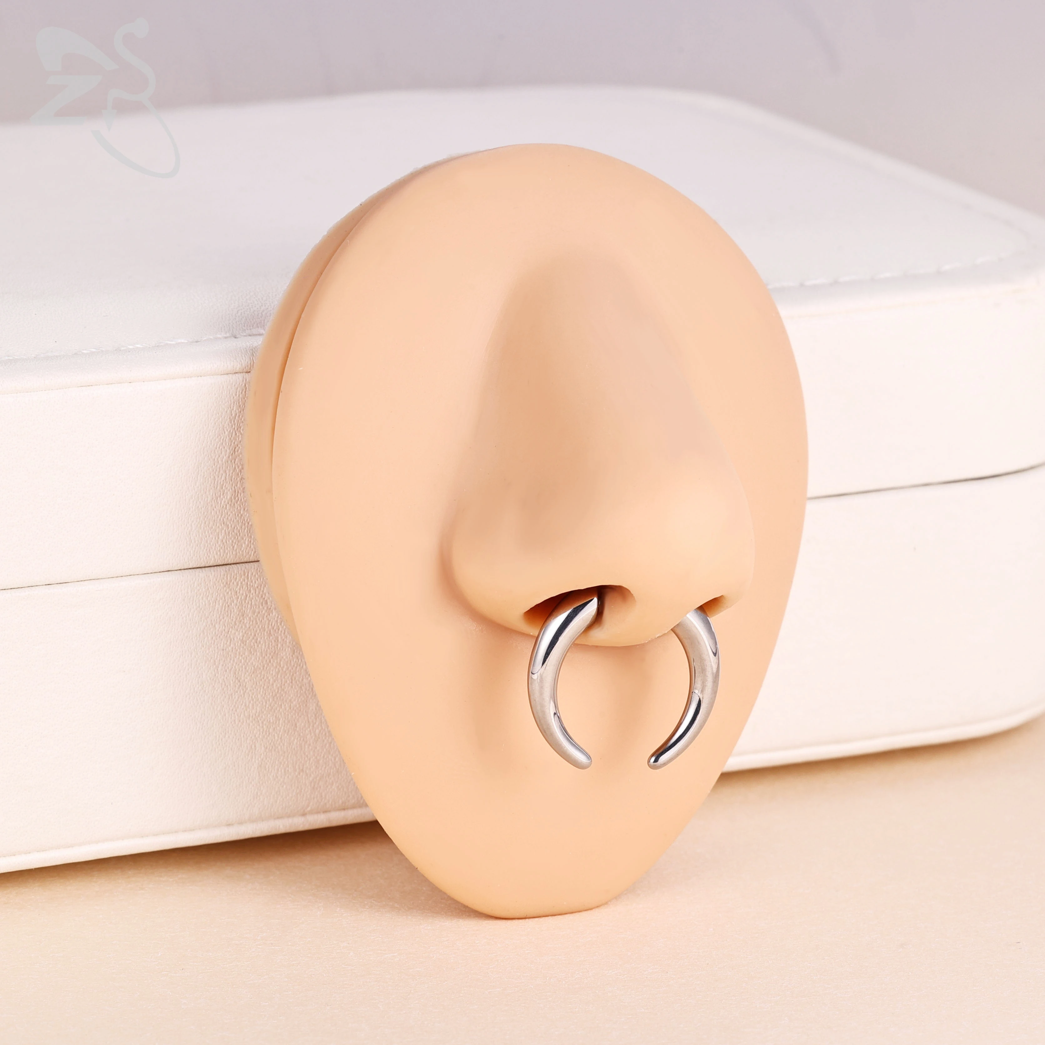 ZS 1개 16G 스테인리스 스틸 셉텀 피어싱 플러그 인 노즈 링 블랙 샤프 콘 이어 헬릭스 노스트릴 피어싱 주얼리 8/10mm