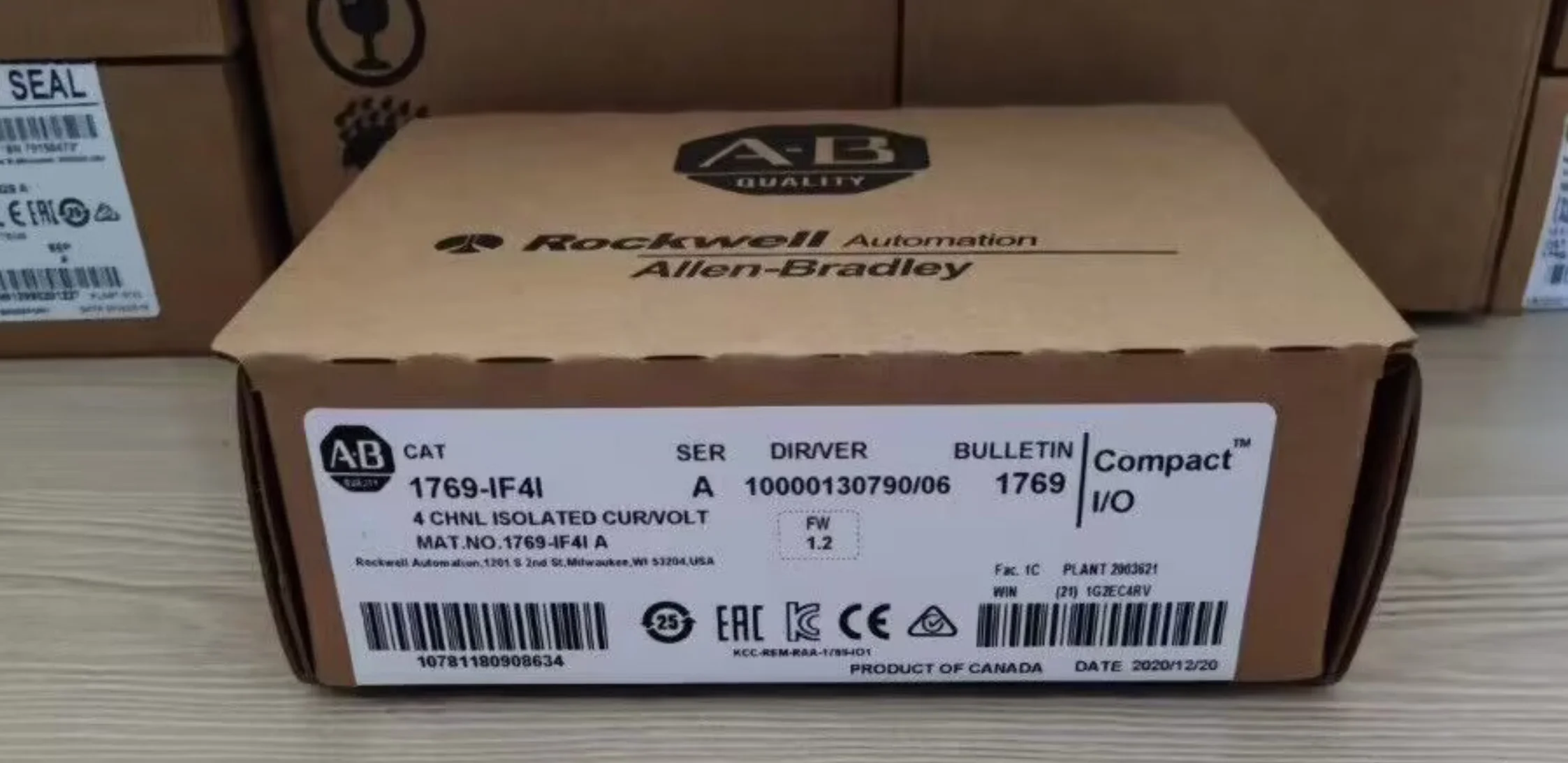 новый AB 1769-IF4I 1769IF4I A в