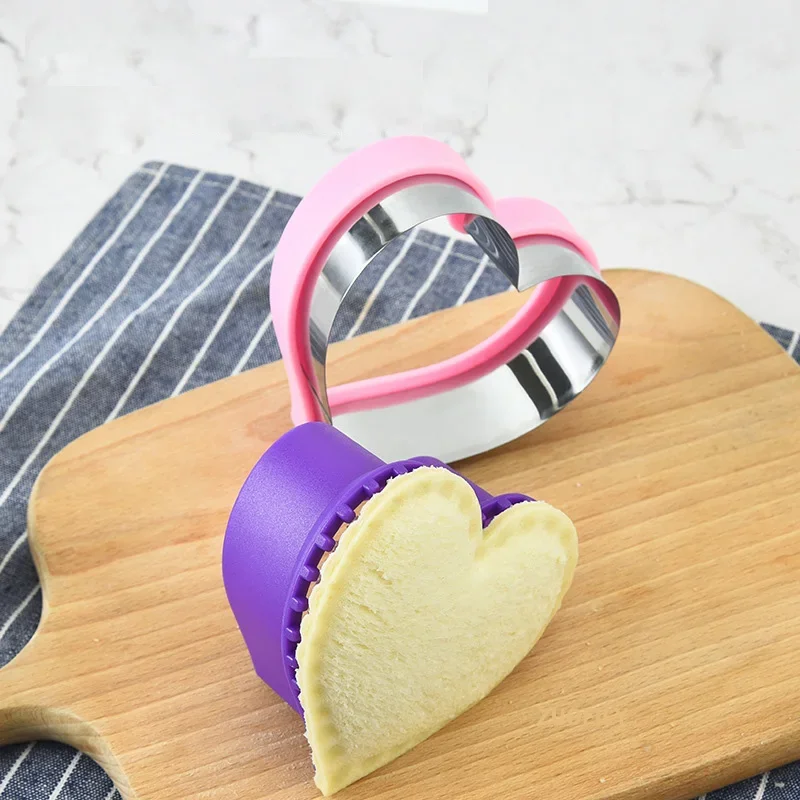 Sandwich Cutter and Sealer Sandwich Maker for Kids Lunch Box & Bento Box DIY Pancake Cookie Cutters Toast Making Mold