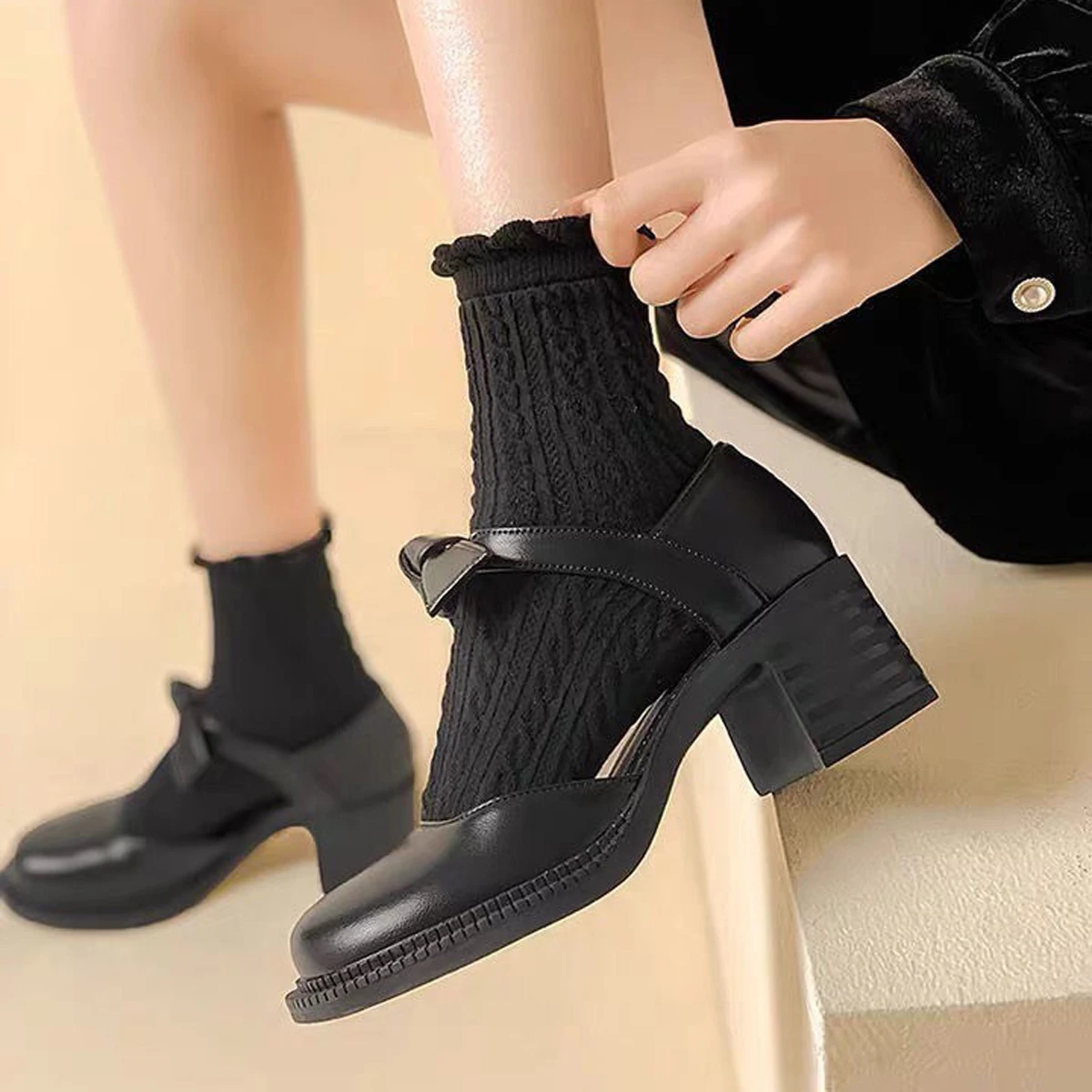 2024 Mary Jane Pumps Women Modern Sandals Ladies Big Round Toe Shoes Dress Party Korean Style Vintage Buckle Office Daily Wear