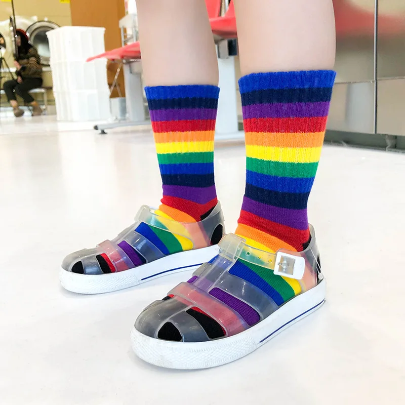Модные радужные носки для детей, весна-лето, цветные полосатые дышащие хлопковые носки для девочек и мальчиков, школьные длинные носки