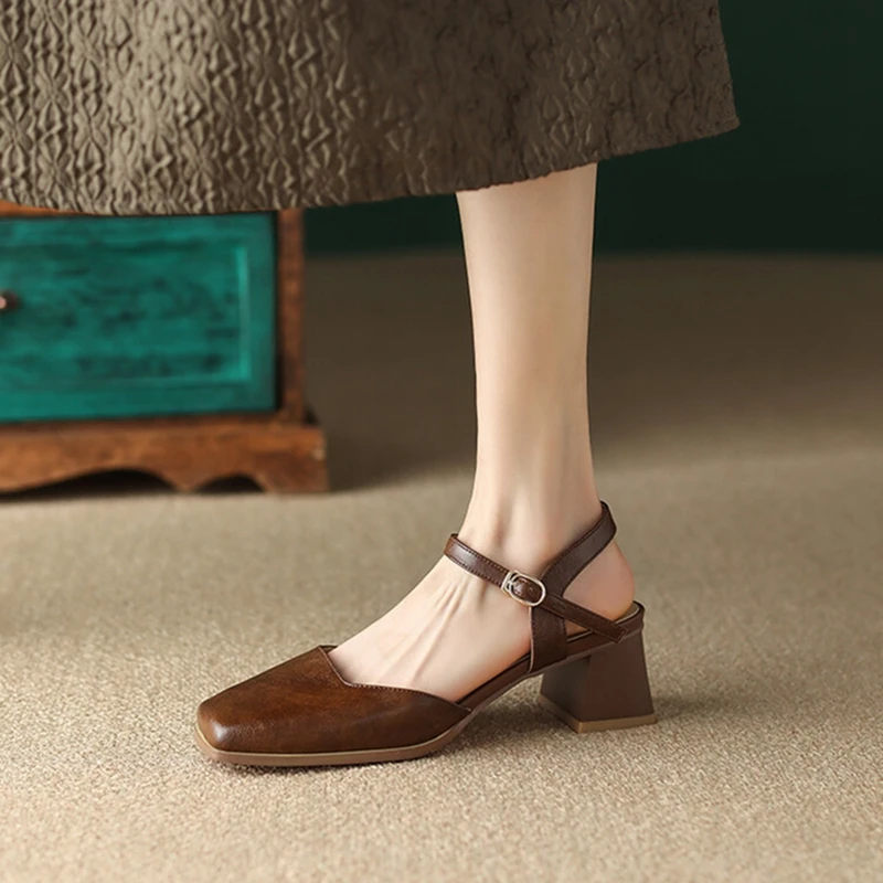 

Spring/Summer Women Shoes Split Leather Shoes for Women Square Toe Chunky Heel Women Sandals Retro Cover Toe Ankle Strap Shoes