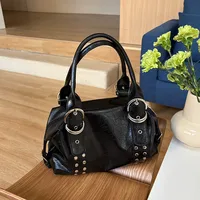 Sac à bandoulière pour femme en cuir PU tendance avec rivets, sac de moto pour fille branchée, sac sous le bras pour femme, grand sac à main pour femme, noir 1