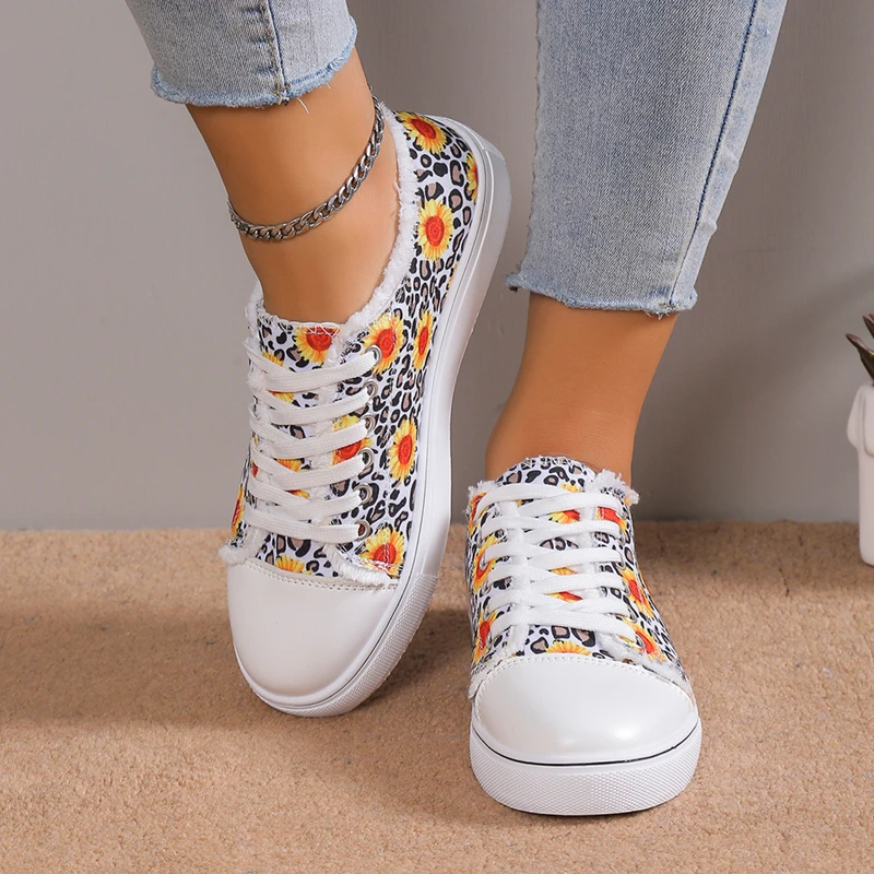 Fashion washed cloth shoes Casual fashion large size shoes printed flat lace-up women's shoes sunflower circle skull pattern