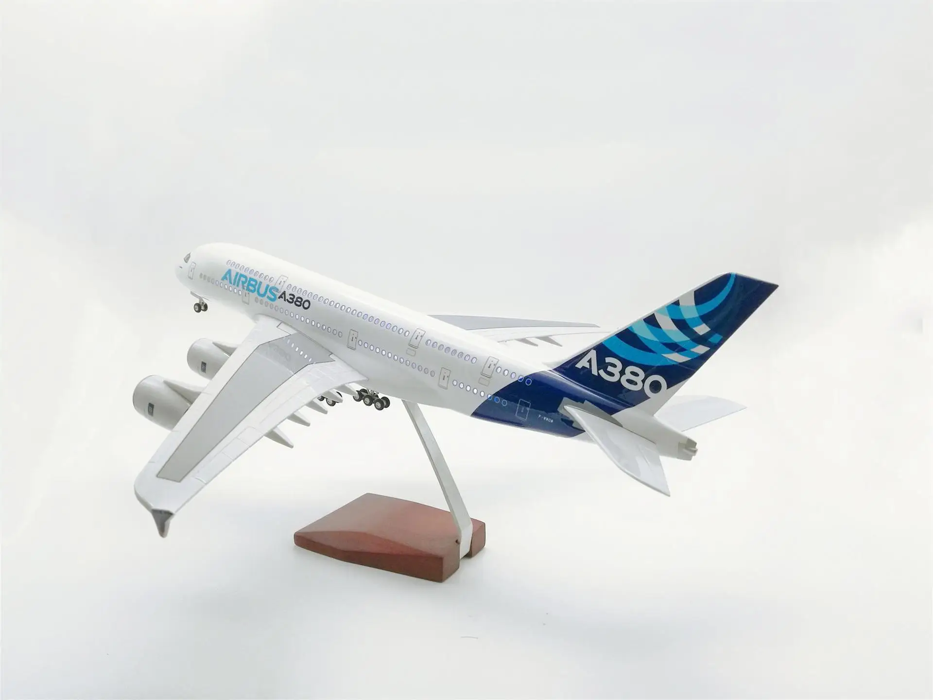 2/6 NEW!! Air.bus A380 1/150 約50cm file.jpg