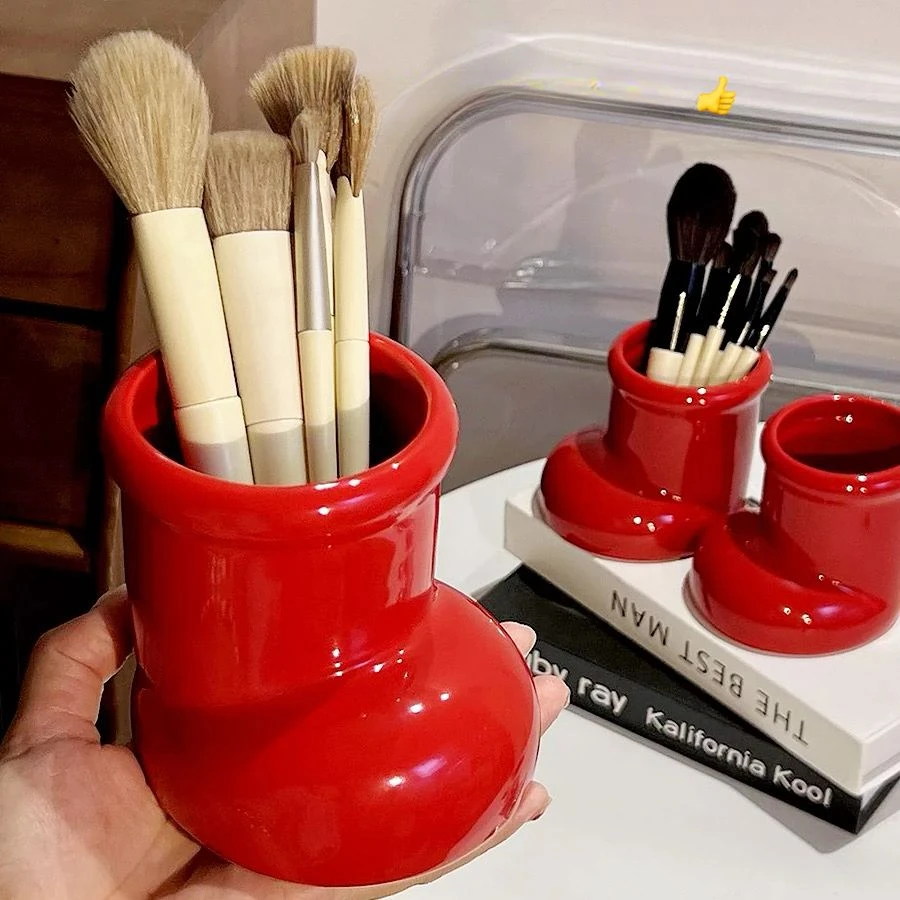 Ins Cute Little Red Boots Pen Holder,Plastic Student Desktop Vase Multifunctional Makeup Brush Storage Box.pencil Holder Office 3