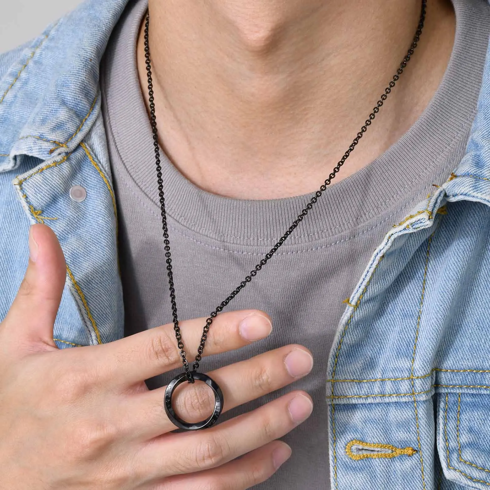 Vnox Retro Niche Viking Mobius Necklaces For Men Stainless Steel Round Pendant With 60cm Rope/Metal Chain Four Color Choose