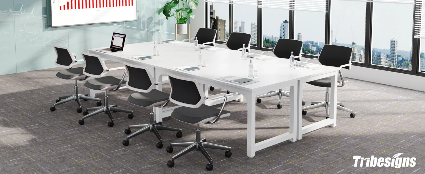 Spacious desk for dual monitor setup