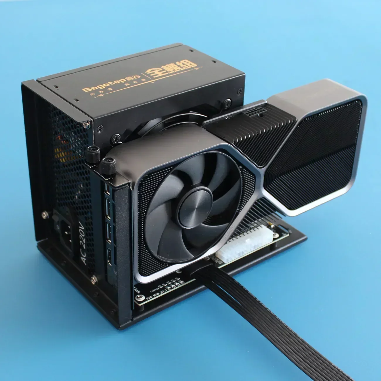 xg mobile rog RTX 3070 外付けGPU GC31R-026 xg mobile RTX 3070 外付けGPU GC31R-026