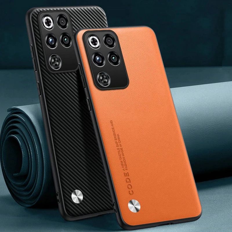 Carbon Fiber Ultra-Slim Hard Back Case with PU Leather Finish