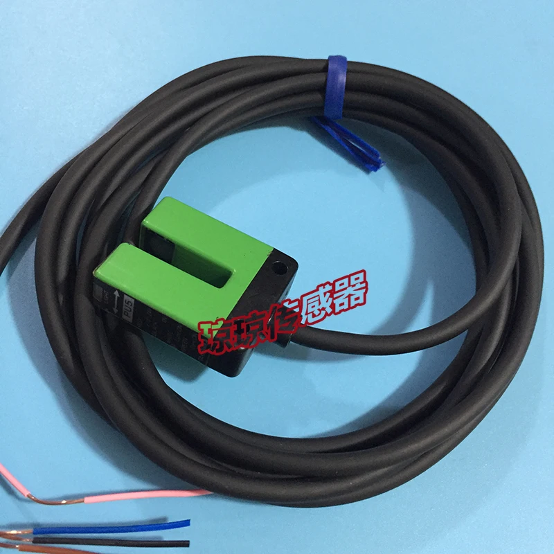 

New original TAKEX concave slot photoelectric switch PU5 sensor