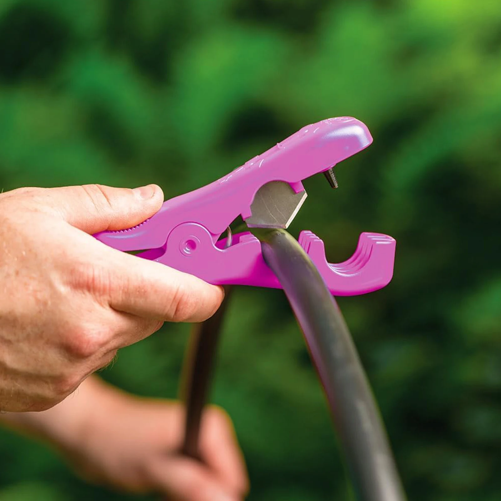2 in 1 Tubing Cutter Hole Punch Tool Drip Irrigation Barbed Fitting Insertion Tool for Water filters Tube Cutter Garden Supplies