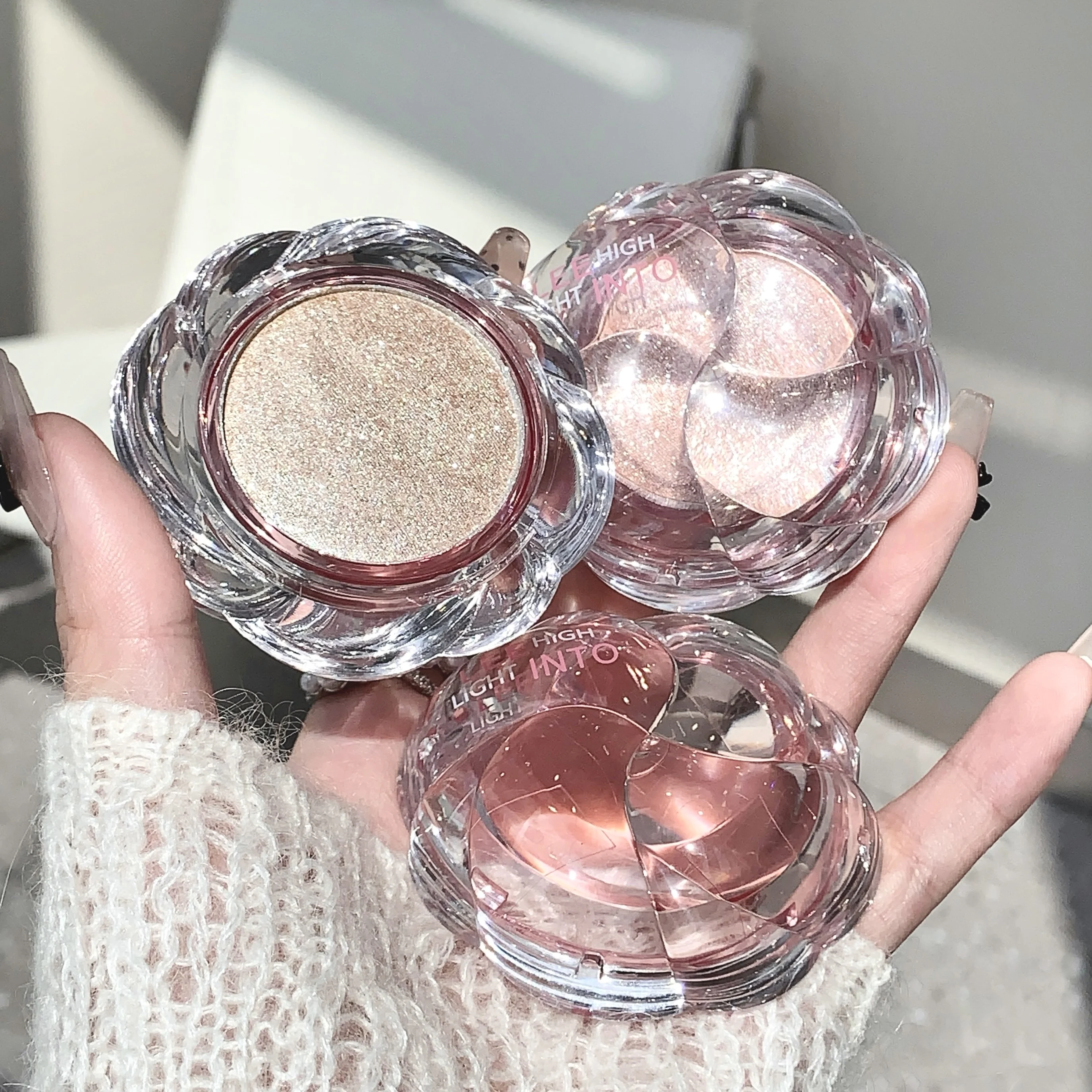 LEE INTO ドリーム フラワー ハイライト パウダー 明るく輪郭を整える