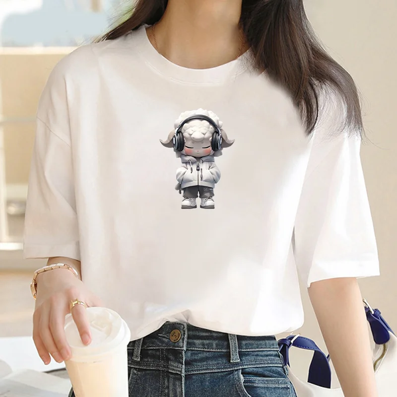 

2024 Fashion Women's T-shirt Sheep T-shirt with headphones Casual cartoon 90's Women's T-shirt crewneck graphic T-shirt