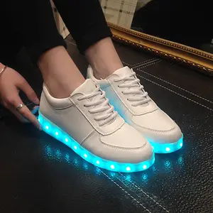 Zapatos Led con USB para adultos, zapatillas luminosas blancas para amantes de la fiesta, novedad de 2022 - AliExpress