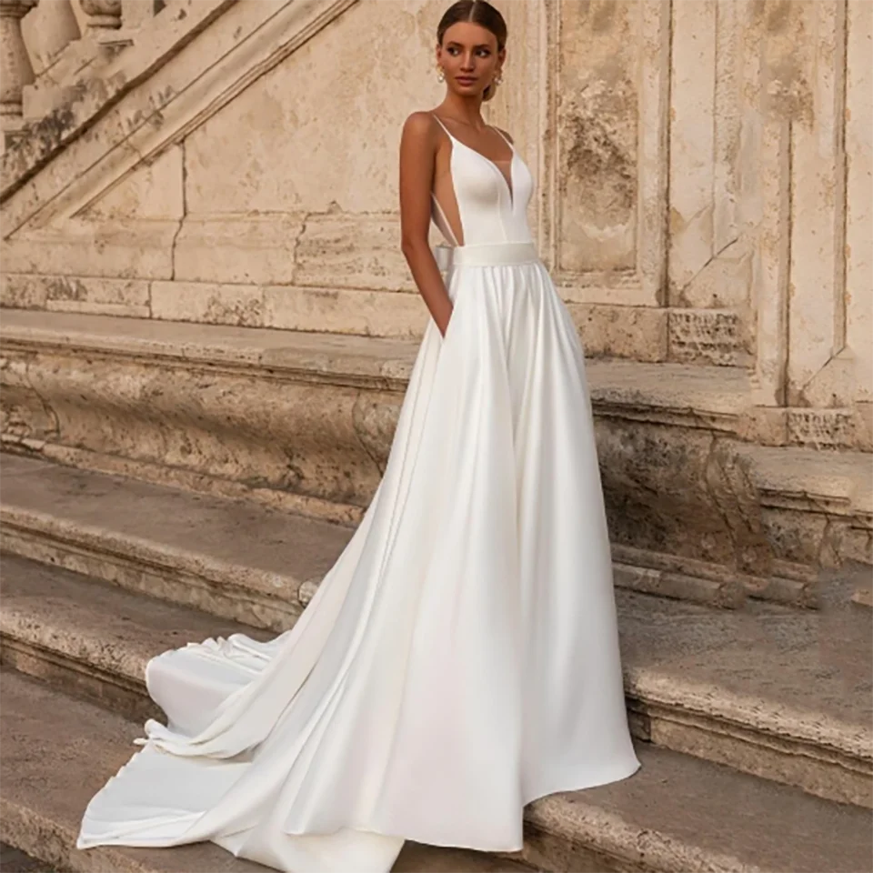 Neue sexy Brautkleider mit Spaghettiträgern, Herzausschnitt, weichem Satin, A-Linie, 2026, offener Rücken, Hofschleppe, Tüll, für Damen – Detail 3