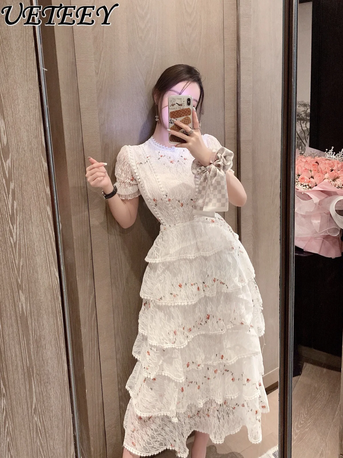 

Elegant Lady of Note Crochet Lace Embroidered Long Dress for Women 2024 New Summer New Round Neck Puff Short Sleeve Cake Dress