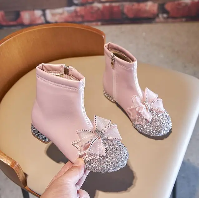 

Autumn Winter Children Fashion Ankle Boots For Girls Fashion Roman Plus Velvet Leather Shoes Warm Cotton Snow Boots New 2023