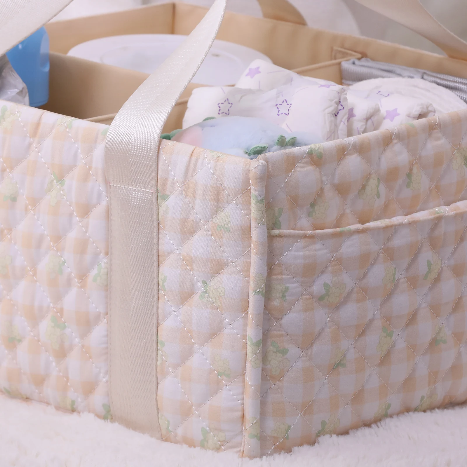 손잡이가 있는  필수품 정리함, 대형 누빔 보육용품 수납 바구니(분리형 칸막이 포함), 베이비샤워 선물