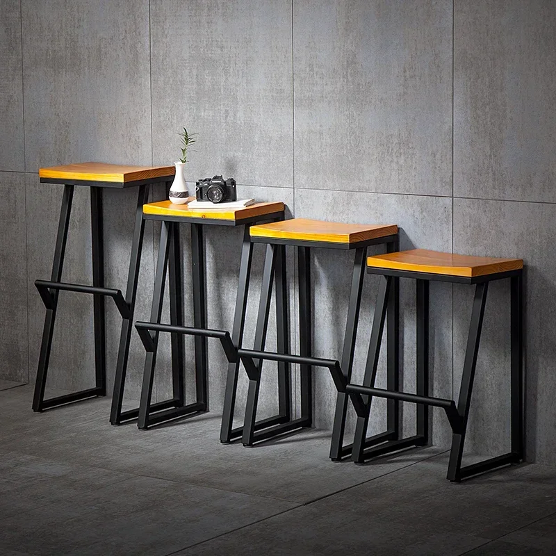 Minimalist High Foot Iron Bar Chair, Solid Wood Seating, Counter Seats, Stable Load-Bearing Restaurant Furniture, Kitchen Stools