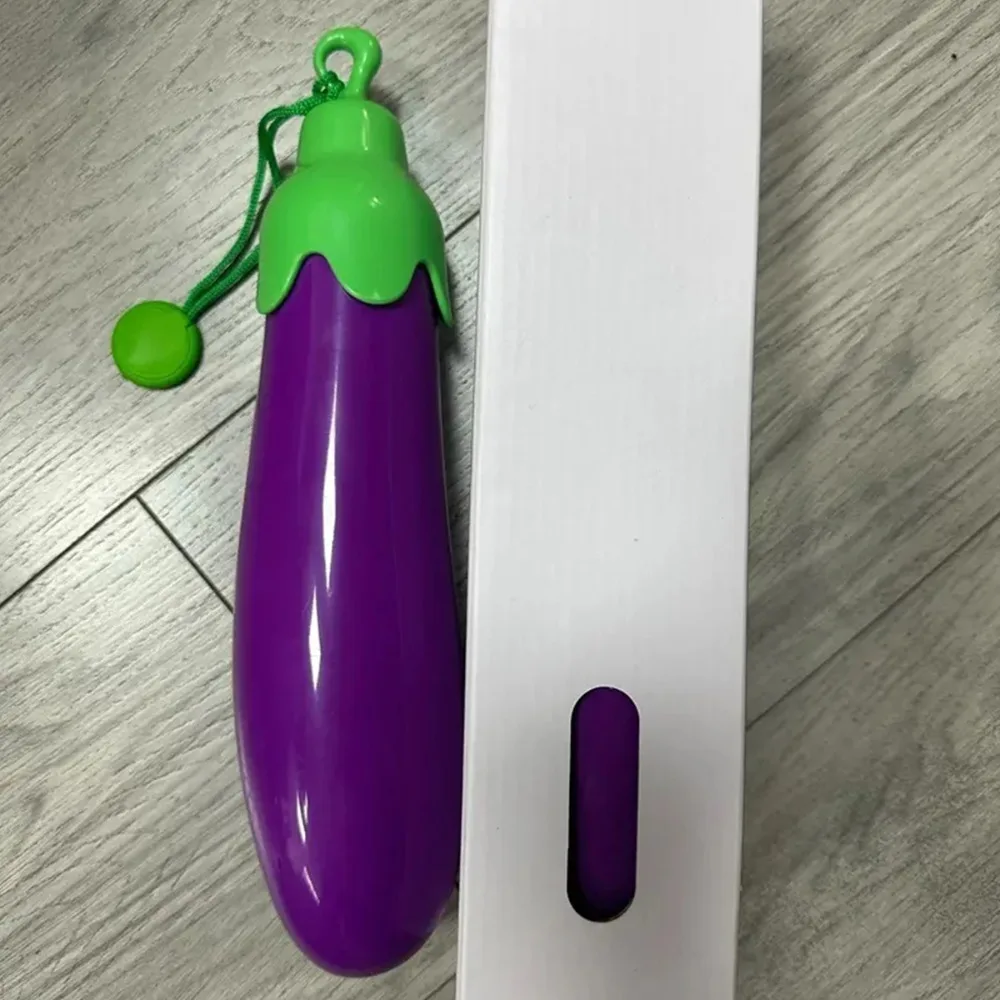 Whimsical Veggie Design Folding Umbrella: Sun-Protective, Durable, Compact for Travel-Manual Open, 8 Ribs