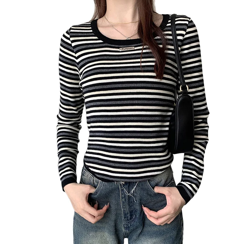

Light Weight Scoop Neck Striped Sweater Women Knitted Tops