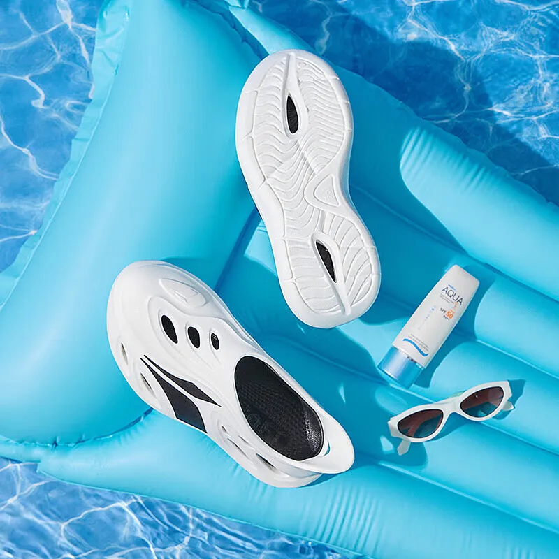 361 Degrees Men Hole Shoes Swimming Sandals Hollow Garden