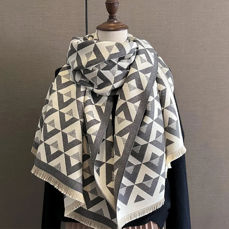 

2023 Luxury Geometry Print Cashmere Scarf for Women Thick Wraps Winter Shawl Soft Blanket Poncho Stoles Bufanda Tassels Pashmina