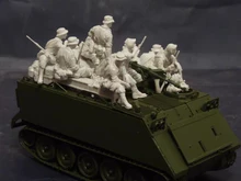  1/35 Scale Die Casting Resin Figure Model Assembly Kit Vietnam War Figure Model 10 Figure Resin Toy Figure (No Tank) 