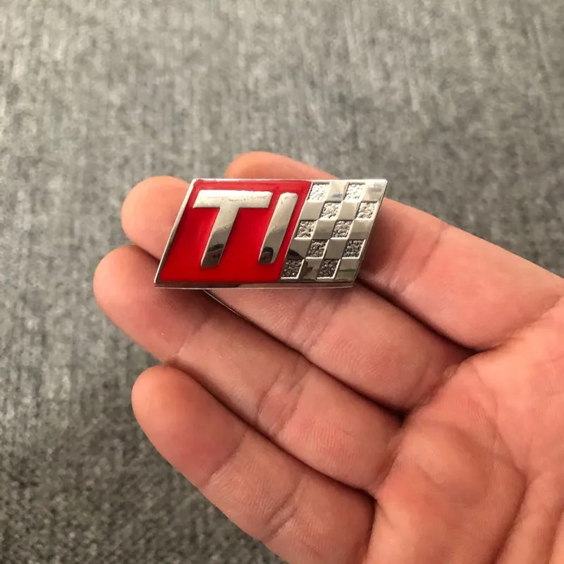 Adesivo Emblema 3D In Metallo Per Alfa Romeo 159, Lettera D, Decorazione Auto Con Retro Adesivo, Colore Argento