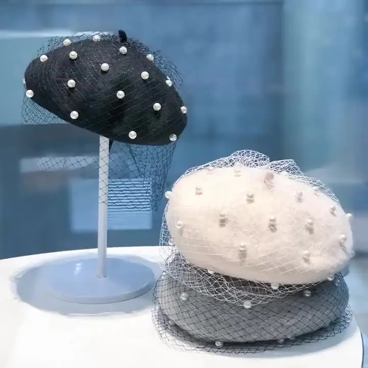 2024 New Pearl Mesh Beret Women display picture 1