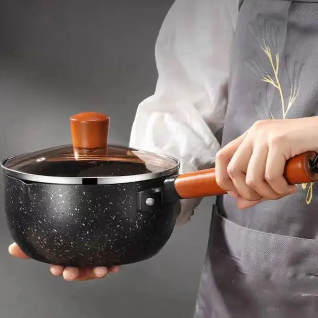 Pentola per il latte antiaderente Manico in legno Pentola per zuppa universale in stile giapponese con coperchio e beccuccio versatore Pentola per alimenti per bambini 2