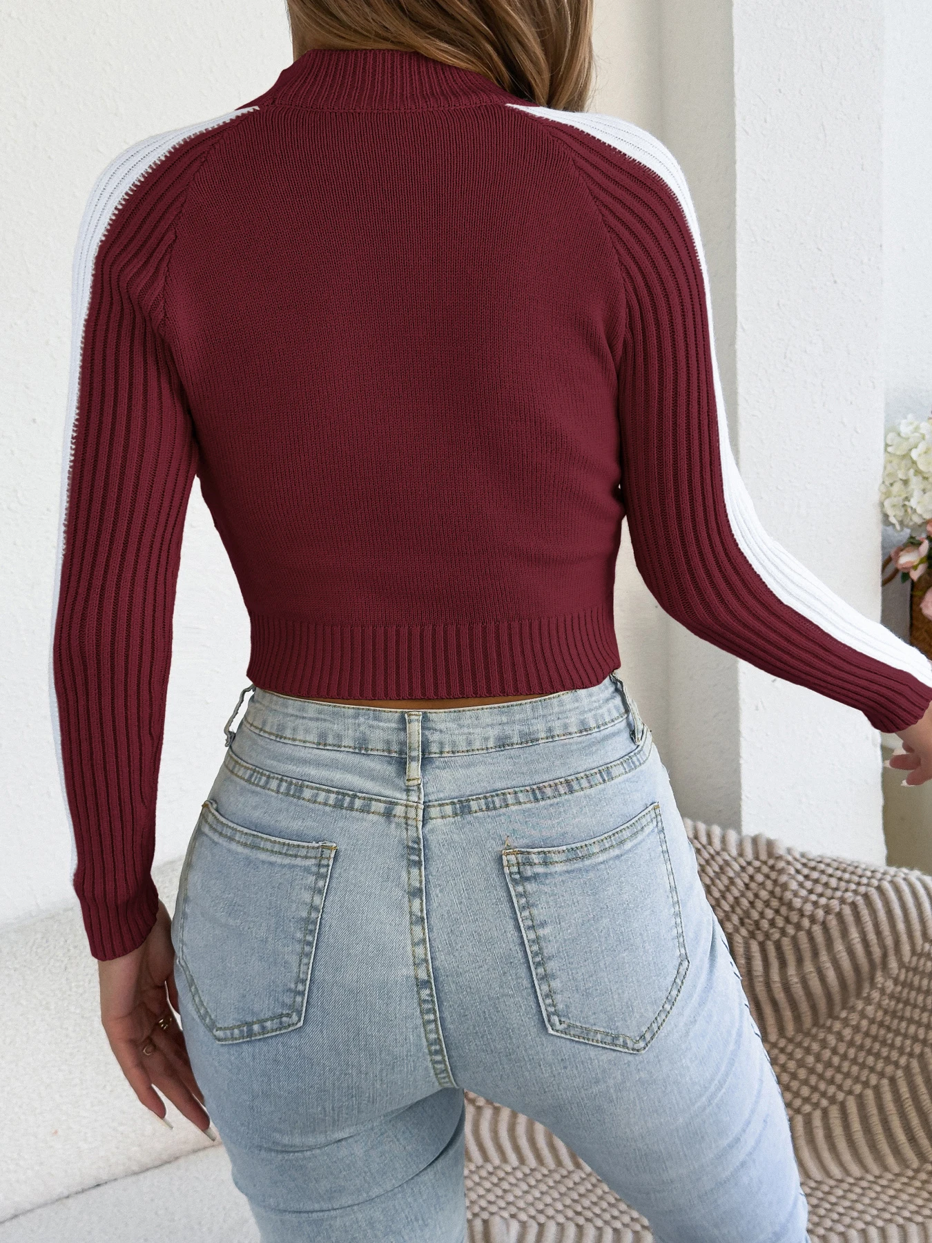 Women Round Neck Stripe Knitted Sweater
