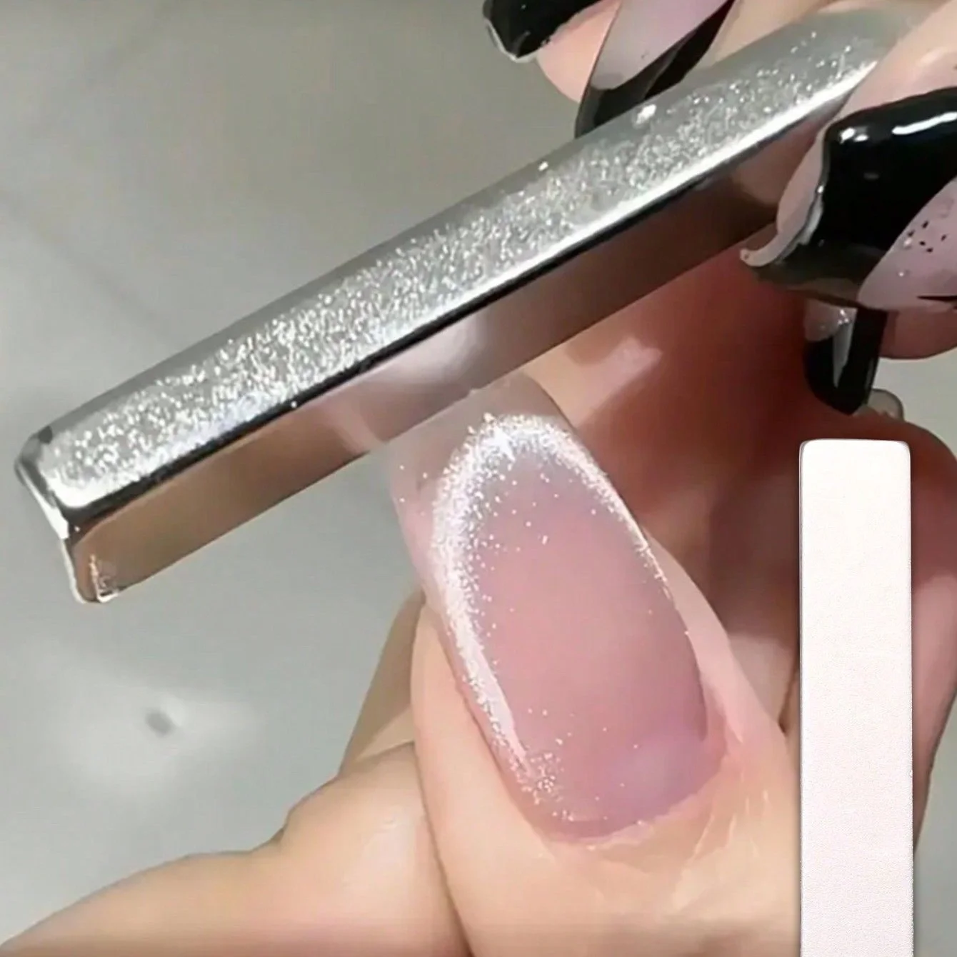 1pcs Nail Art Magnetic Pen 3D Cat Eye Painting Nails Art Design Dual-Ended Magnet Wand Gel Polish Magic Christmas Manicure magnetic nail art tools cat eye nail tool magnetic nail tools magnetic nail pen