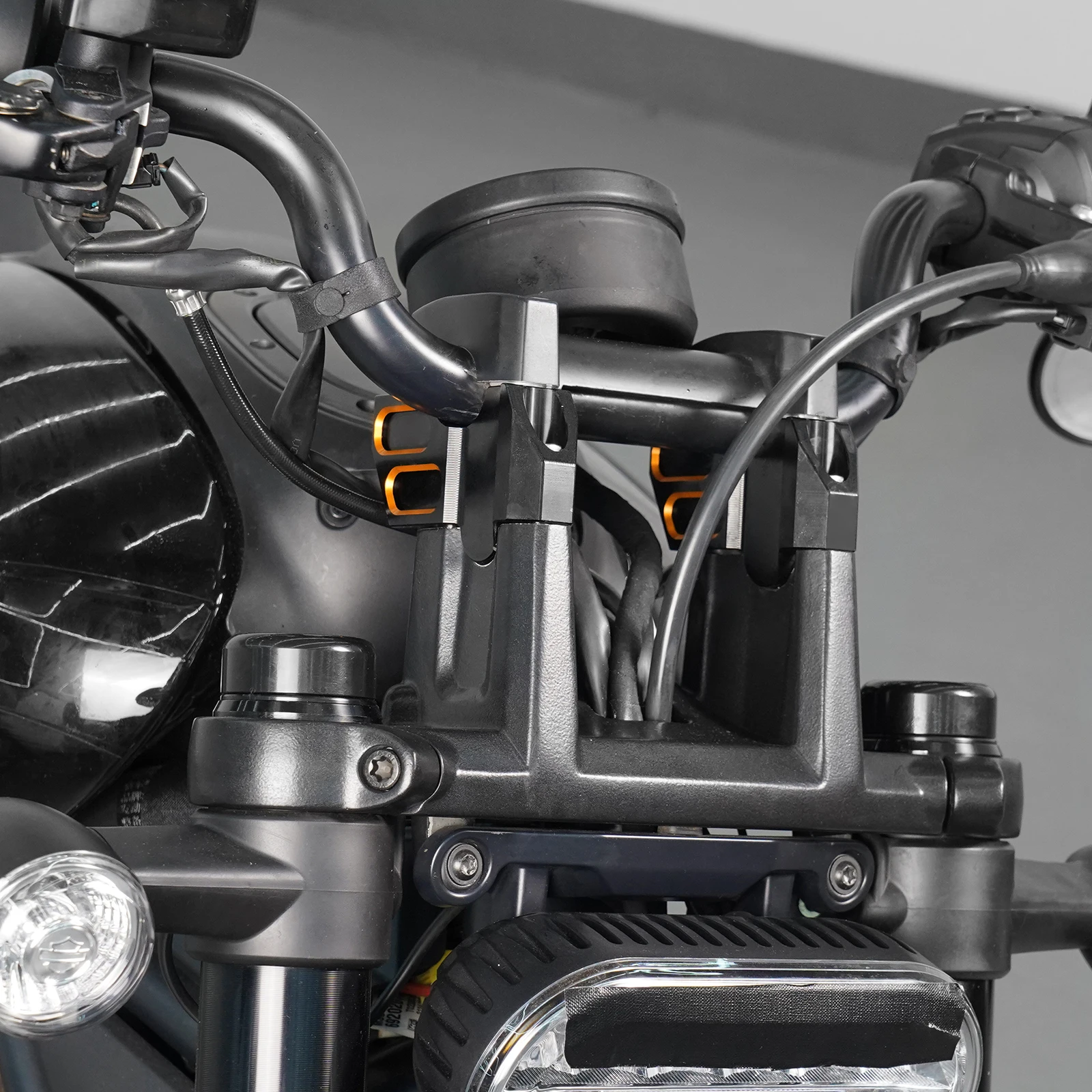 Für Harley Sportster S RH1250S 2021 2022 2023 2024 Lenker Riser 1,77 "Lenker Clamp Mount Revolution Max RH 1250 S 2021-24 – Detail 4