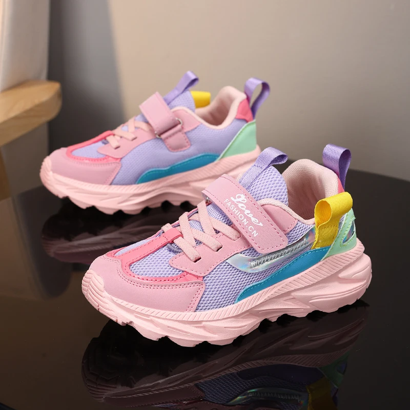 أحذية جري للفتيات، شبكة مسامية، أحذية رياضية ناعمة ومريحة للأطفال، أحذية جري عصرية وغير رسمية في الهواء الطلق