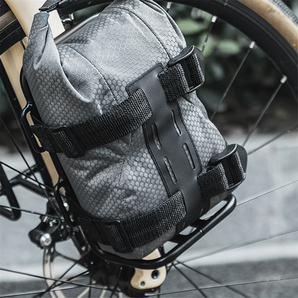 ROCKBROS Bicycle Front Fork Shelf Bike Fork Bag Road Cycling Racks Load Bearing Luggage Portable Bike Bag Accessory