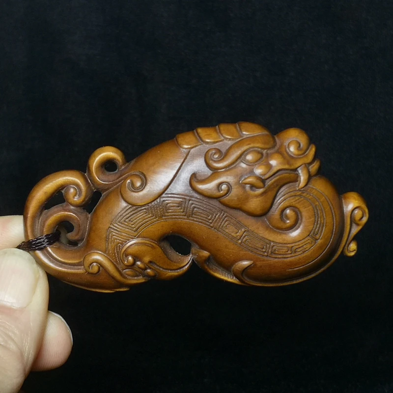 

YIZHU CULTUER ART Length 8.7 CM Old Chinese Boxwood Hand Carved Dragon and Phoenix Statue Netsuke collection Gift