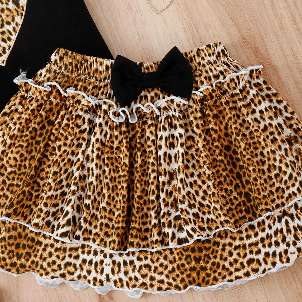 Conjuntos Elegantes Para Niñas: Conjunto De Falda Con Tirantes Y Dobladillo  Irregular Con Estampado De Leopardo Para Bebés, Ropa De Calle Moderna